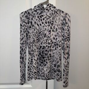 Ann Taylor Gray Leopard Print Turtleneck